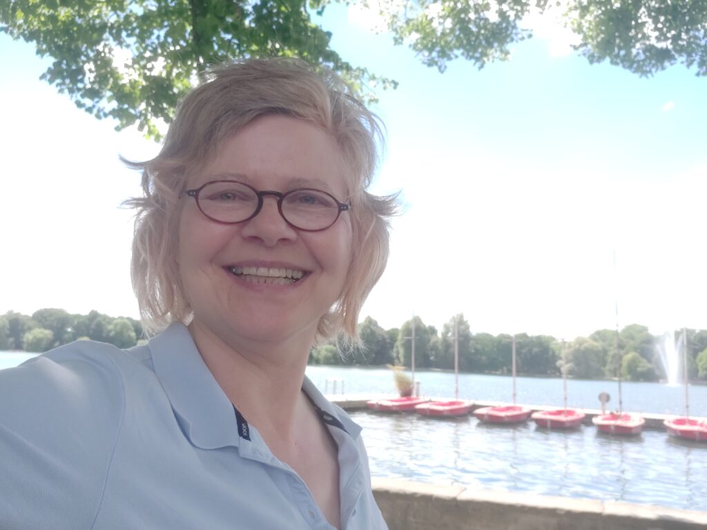 Das Bild zeigt Elfriede Bredbeck